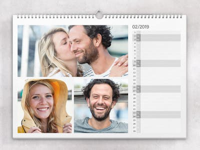 Layout with several photos per calendar page